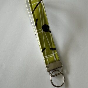 Green and Black Atomic Patterned Keychain